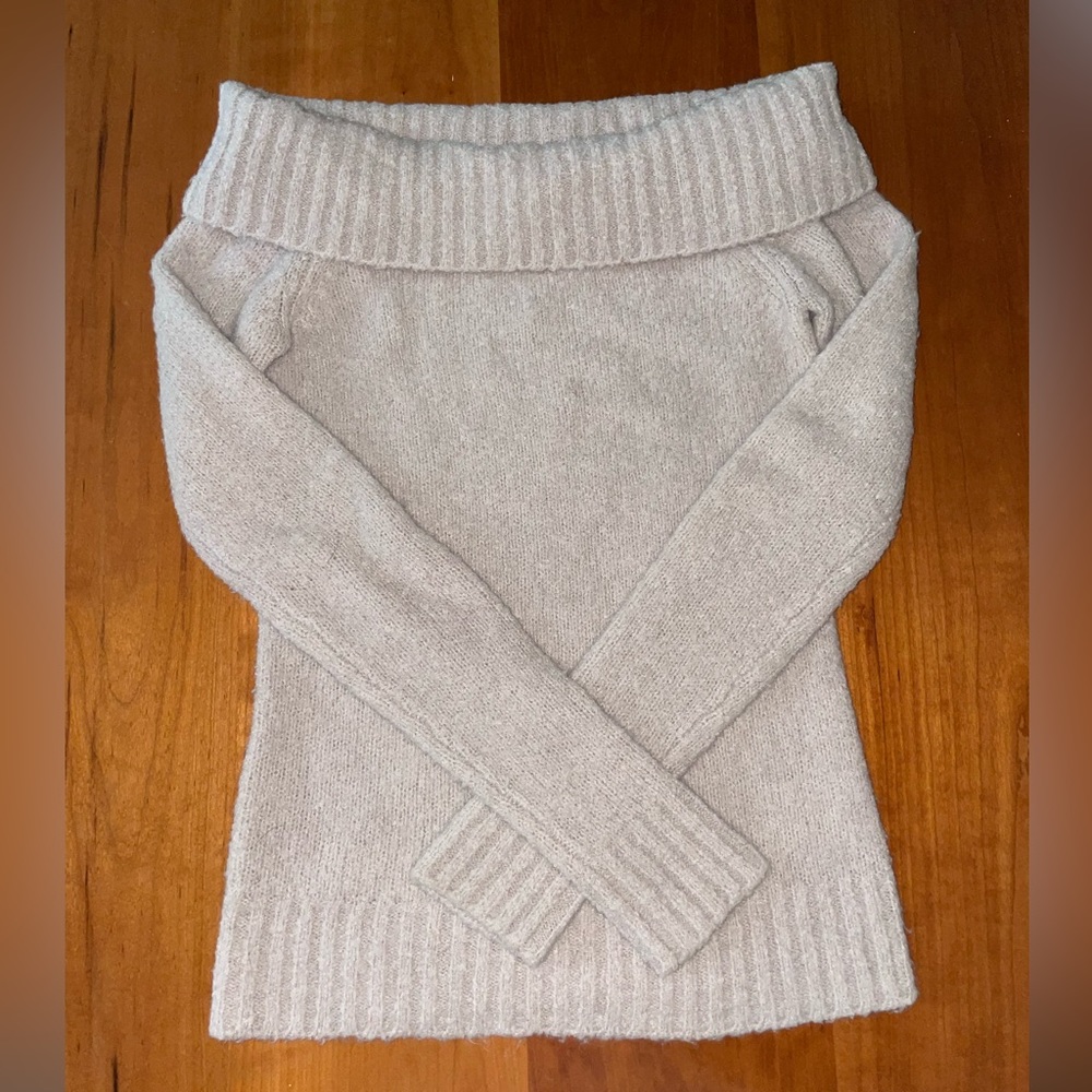 Lovers + Friends Off the Shoulder Sweater NWOT XS